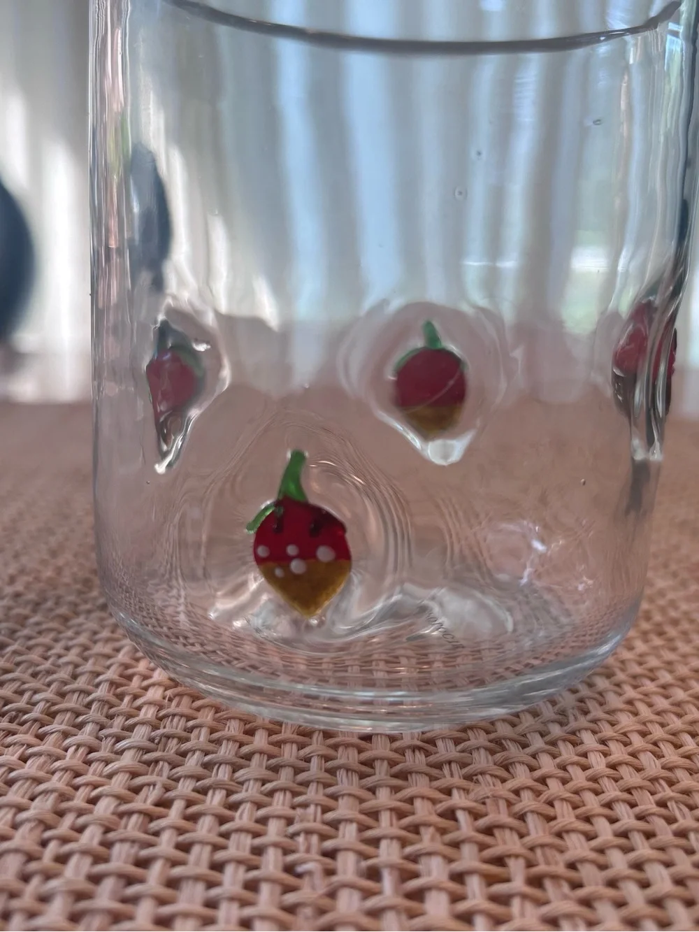 NWT Anthropologie Icon Juice Glass with Chocolate Covered Strawberries. 17 oz